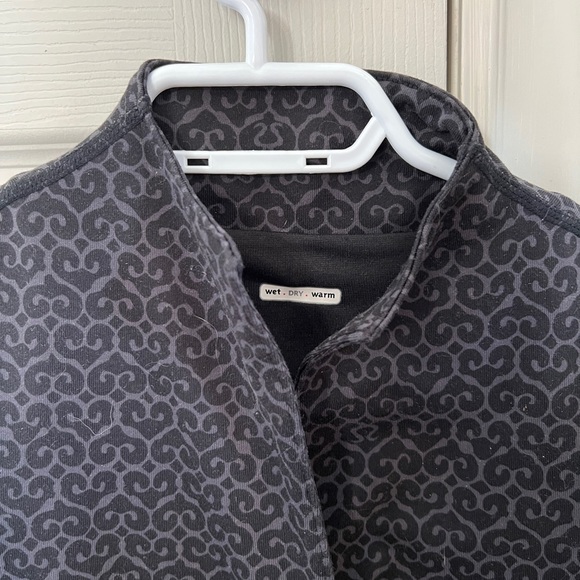 Lululemon top - Picture 2 of 6